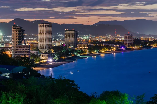 Hua Hin città nel crepuscolo, Thailandia — Foto Stock