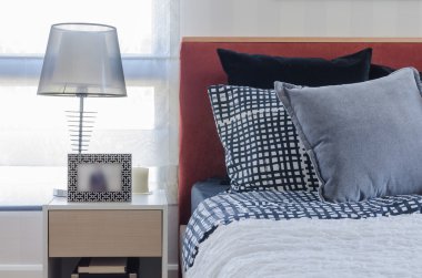 Modern lamba beyaz tablo modern yatak odası