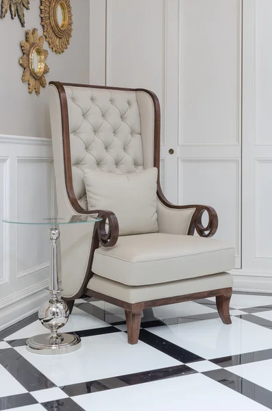 Classic chair in luxury home — Stock Photo, Image