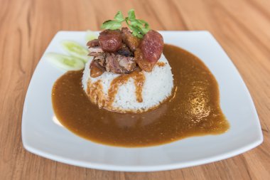 gevrek kavrulmuş göbek domuz Çin tarzı ve pirinç 