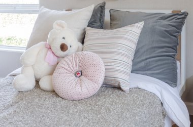 yastık ve yatak bebek çocuk yatak odası