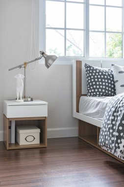 Modern lamba başucundaki ahşap Oda