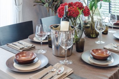 lüks masa ahşap yemek masada ayarla