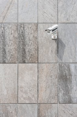 CCTV güvenlik kamera taş duvar 