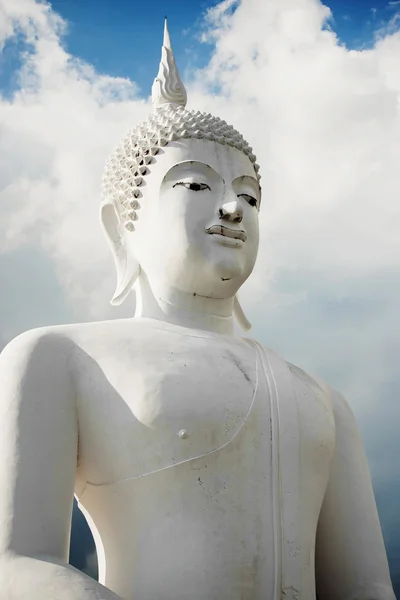 Velké bílé Buddha socha, Thajsko — Stock fotografie