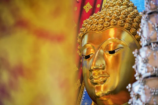 Golden Buddha statue in temple ,Thailand — Stock Photo, Image