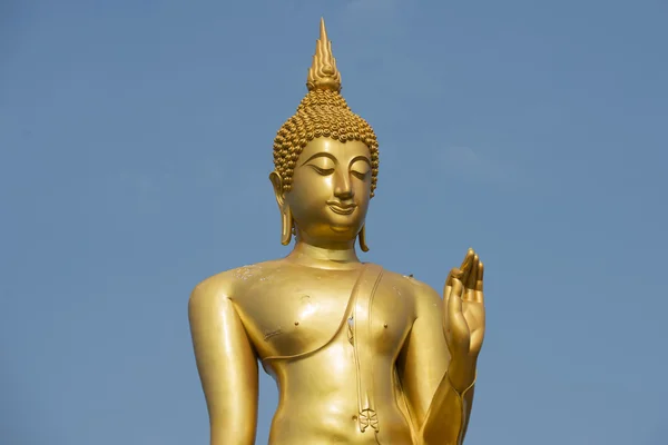 Statua buddha dorata in piedi Tak, Thailandia — Foto Stock