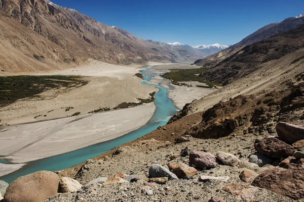 Shyok river in Nubra valley Ladakh ,Jammu & Kashmir, India - September 2014 — Stock Photo, Image