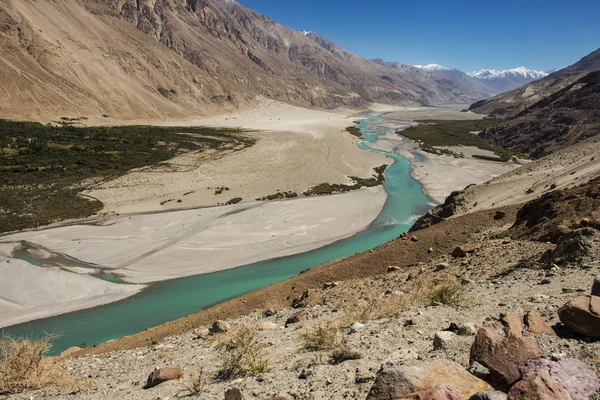 Shyok river in Nubra valley Ladakh ,Jammu & Kashmir, India - September 2014 — Stock Photo, Image