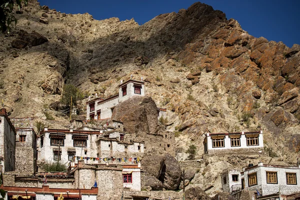 Belle maison dans le complexe du monastère Hemis Leh Ladakh, Inde — Photo