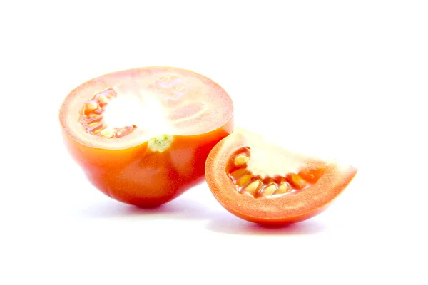 Half en kwart gesneden tomaten ingrediënt — Stockfoto