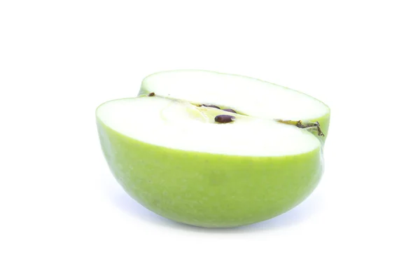 Yarım dilimlenmiş elma