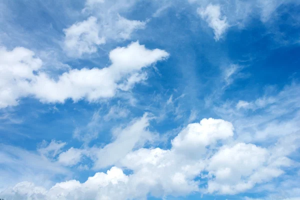 Blue sky with clouds — Stock Photo, Image