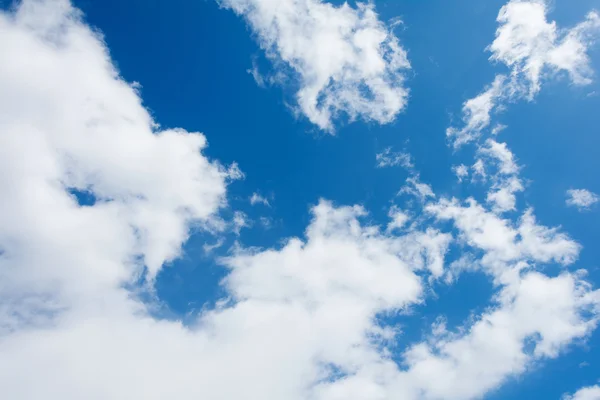 Clouds in the blue sky — Stock Photo, Image