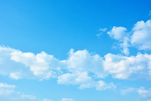 Blue sky with clouds — Stock Photo, Image