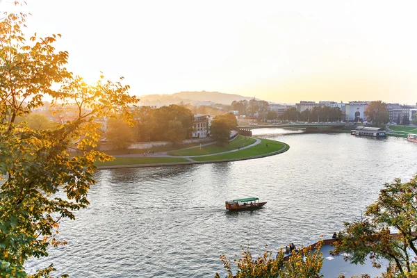 Krakow'daki Vistula Nehri'nin görünümü