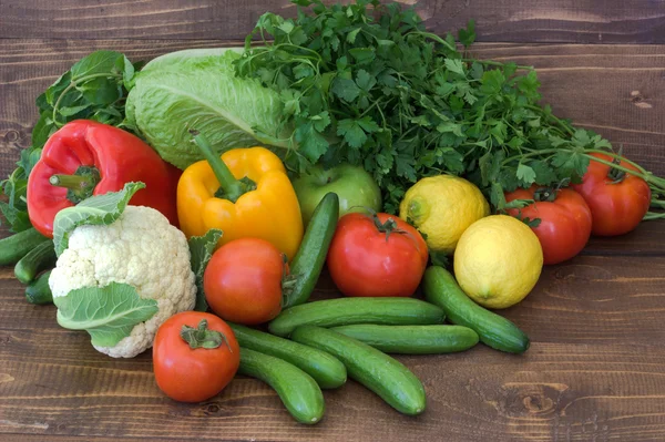 Gemüse und Obst. Gesunde Ernährung. Vegetarisches Essen. — Stockfoto
