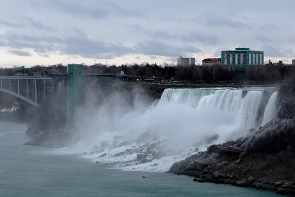 Mooie avond foto van de Niagara Falls — Stockfoto