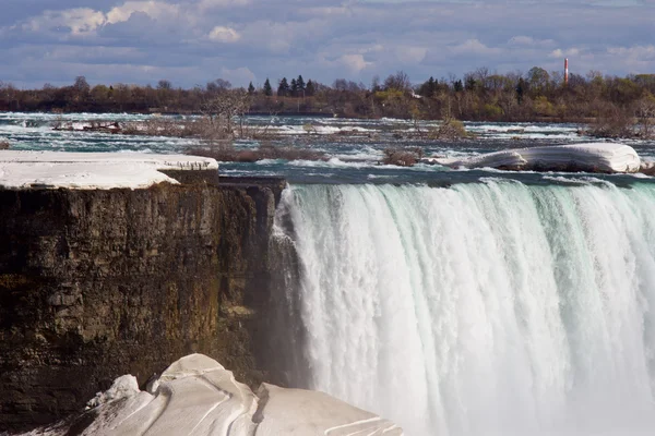 Fantastyczne Niagara falls w maju — Zdjęcie stockowe