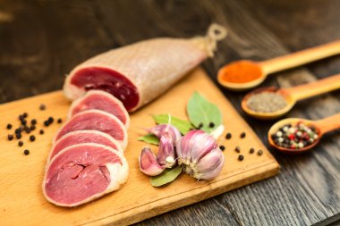 Kurutulmuş ördek eti