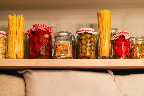 Canned vegetables on the shelf — Stock Image Canned vegetables on the shelf Stock Image