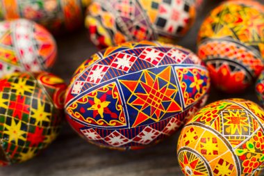 Paskalya yumurtaları paslı yönetim kurulu 
