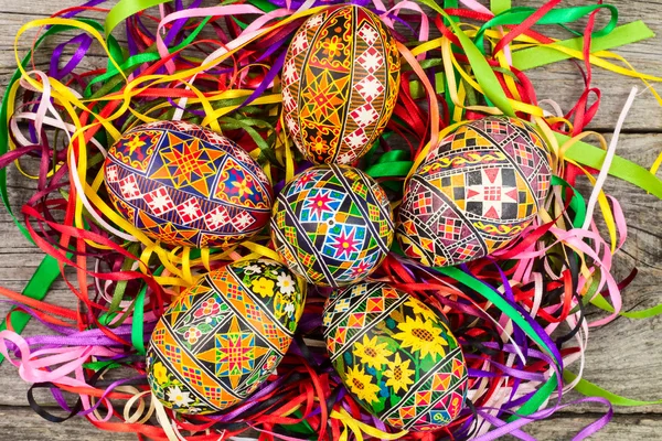 Easter eggs on the rusted board — Stock Photo, Image