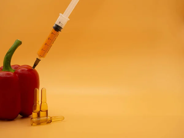 Genetically Modified Product Gmo Red Pepper Syringe Isolated Background Gold — Stock Photo, Image