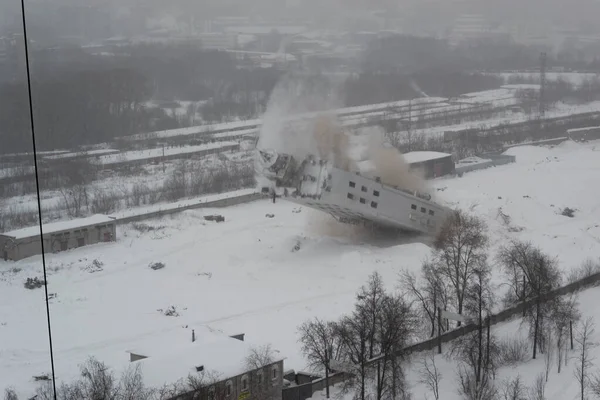 Kirov Rússia 2021 Demolição Industrial Explosão Uma Torre Alta Moinho — Fotografia de Stock