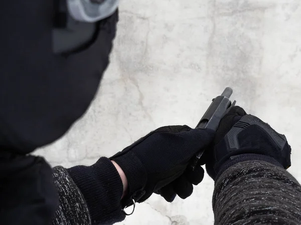 Man Wearing Black Tactical Gloves Russian Assault Helmet Visor Holds — Stock Photo, Image