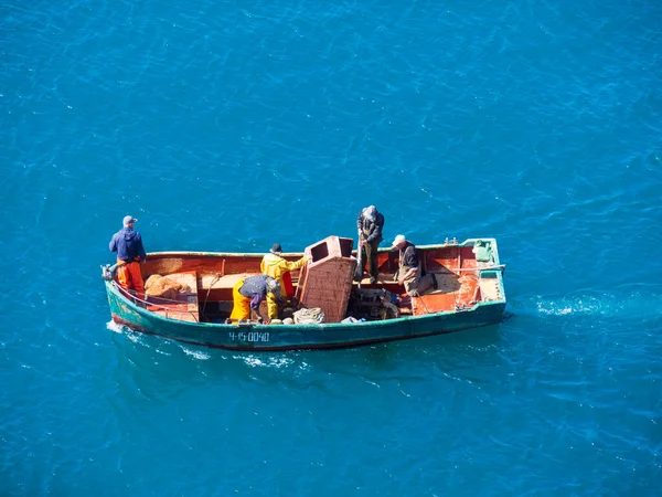 Balaklava Crimeia 2021 Barco Madeira Solitário Com Uma Equipe Pescadores — Fotografia de Stock