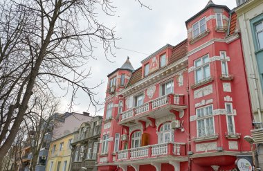 Varna, Bulgaristan - 3 Mart 2016: Sokakları ve Varna şehir mimarisi