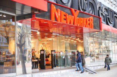Varna, Bulgaristan - 29.02.2016: Yeni Yorker Store logosu Varna. 1971 yılında beri açılış