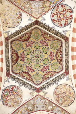 Edirne, Türkiye 02.04.2016: Geleneksel Türk resim Samii 1437-1447 Camii kubbe üzerinde 