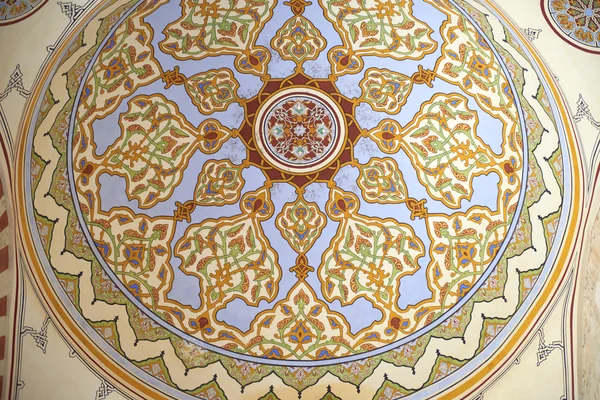 Едірне, Туреччина 02.04.2016: Традиційні турецькі живопис на купол мечеть Samii 1437 1447 — стокове фото