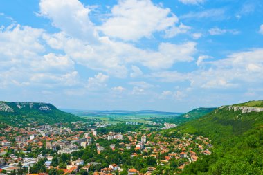 Şehir Manzaralı Dağları ile