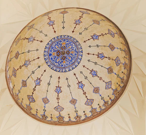 A cúpula redonda da mesquita — Fotografia de Stock