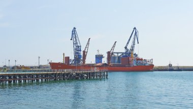 Büyük gemi yükleme