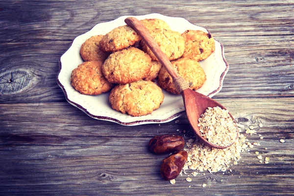 Oatmeal cookies tasty breakfast on the plate — Stock Photo, Image