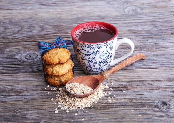 Oatmeal cookies tasty breakfast, cereal in spoon — Stock Photo, Image