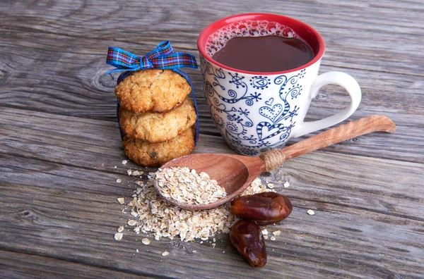Oatmeal cookies tasty breakfast, cereal in spoon — Stock Photo, Image