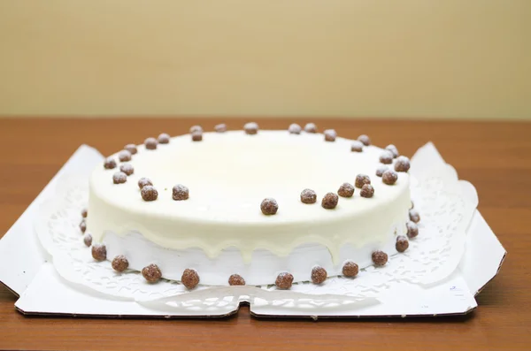 Honing cake met room — Stockfoto