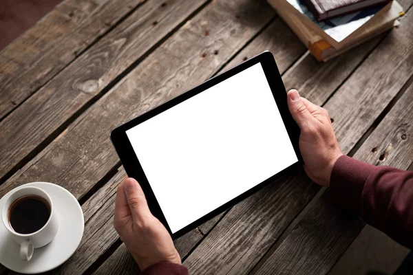 Tablet bilgisayar ile erkek elinde izole perde