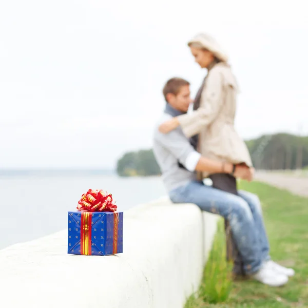 Couple having fun at beach — Stock Photo, Image