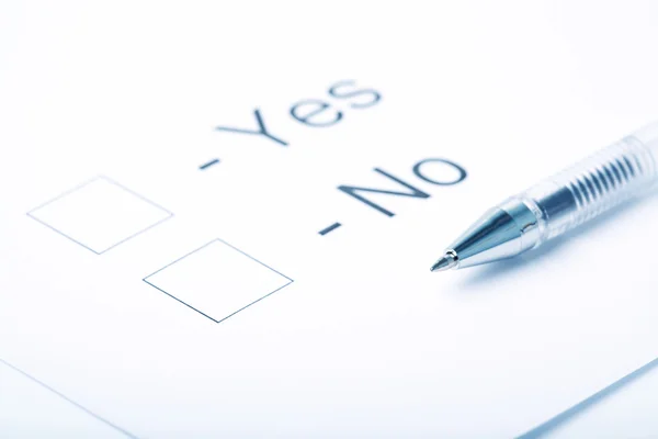 Pen with yes or no check box — Stock Photo, Image