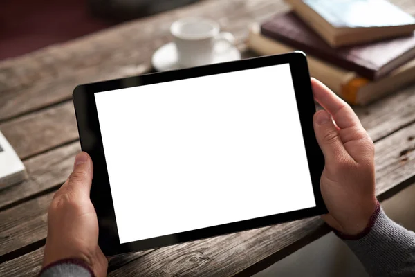 Tablet computador com tela isolada em mãos masculinas — Fotografia de Stock
