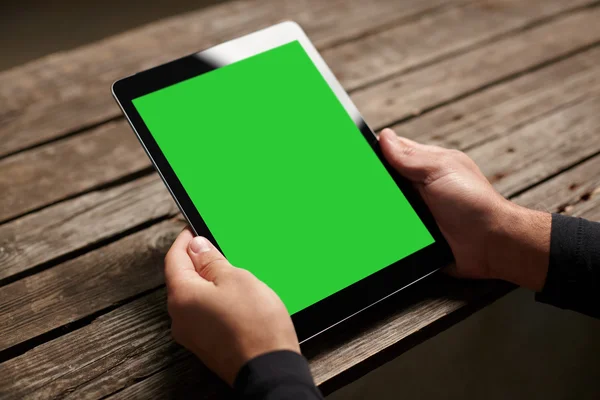 Digital tablet computer with green screen — Stock Photo, Image