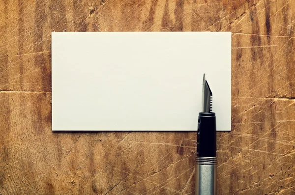 Business card with fountain pen — Stock Photo, Image