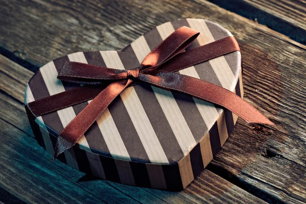 Valentýna dárkové krabice ve tvaru srdce — Stock fotografie