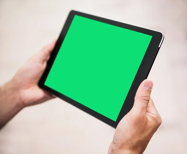 Digital tablet computer in male hands — Stock Photo, Image